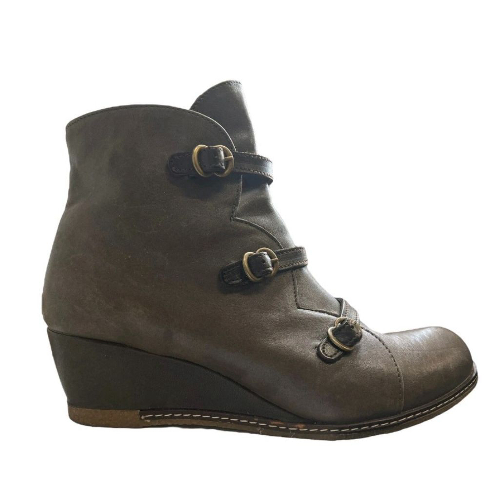 Eric Michael Lena Leather Shoes Size 37 NWOT